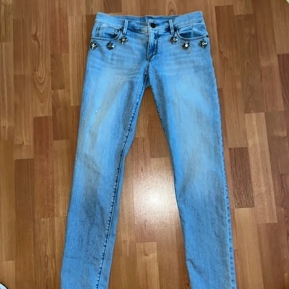 Ann Taylor Loft women’s skinny jeans with light intentional distressing - Picture 2 of 12